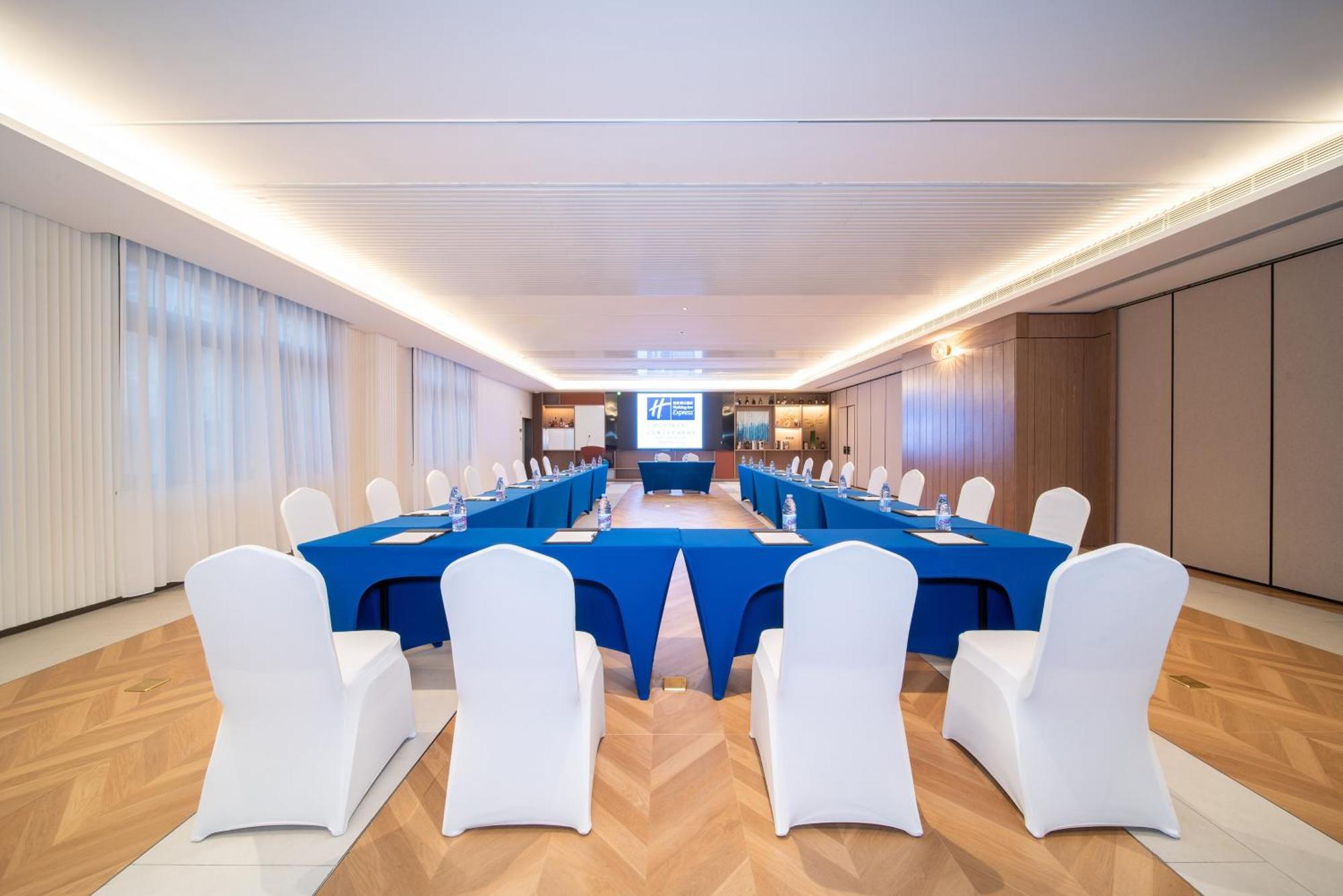 Holiday Inn Express Shanghai Pujiang Lianhang Road By Ihg מראה חיצוני תמונה