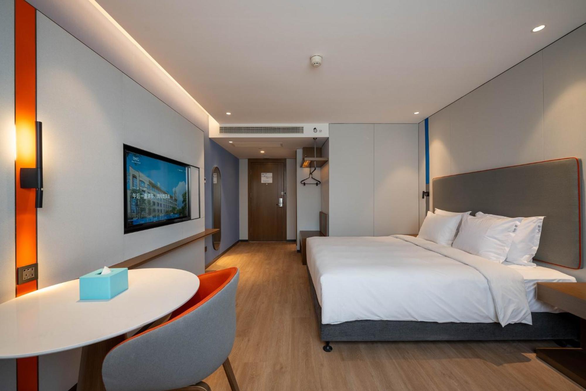 Holiday Inn Express Shanghai Pujiang Lianhang Road By Ihg מראה חיצוני תמונה