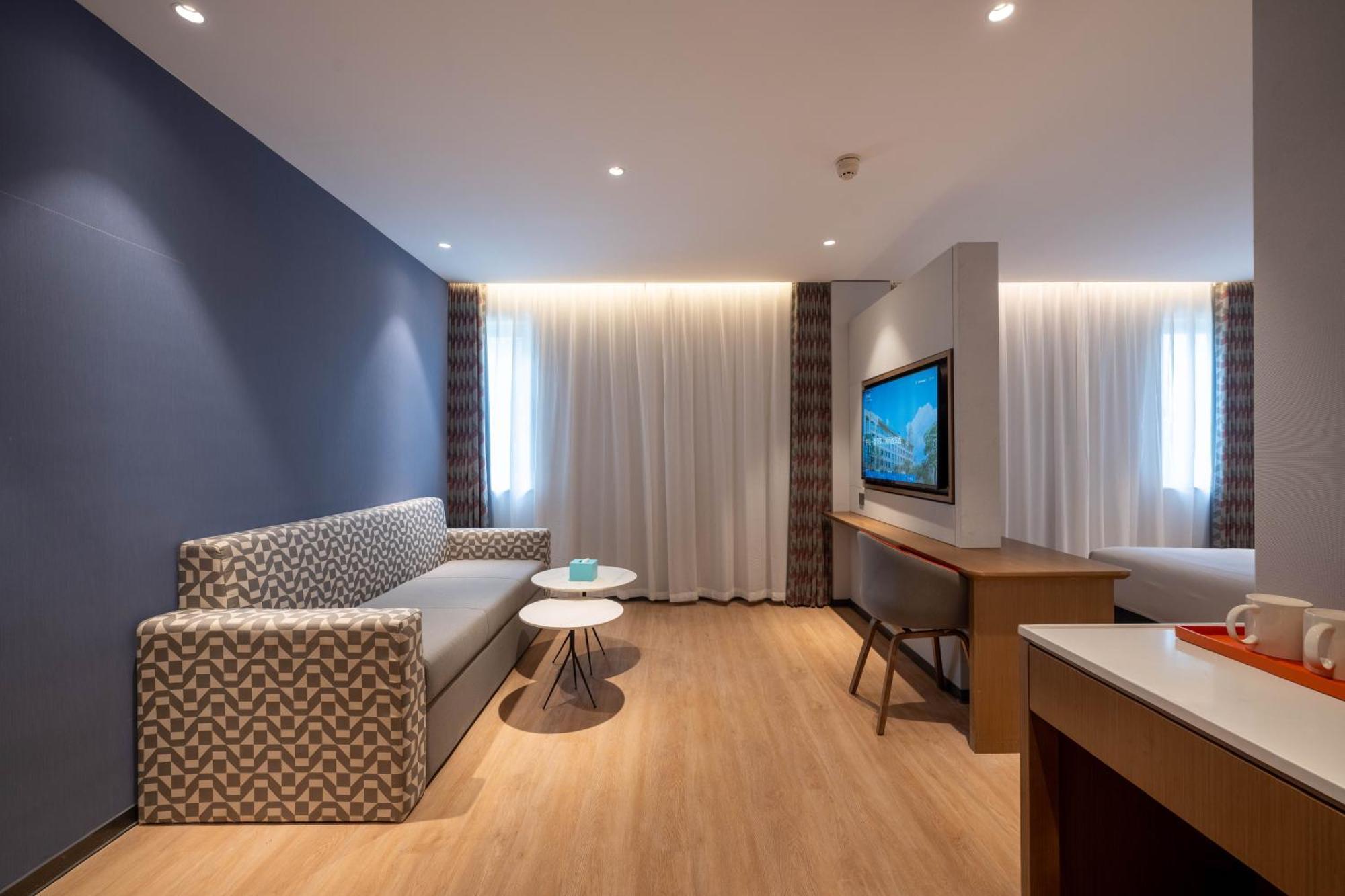 Holiday Inn Express Shanghai Pujiang Lianhang Road By Ihg מראה חיצוני תמונה