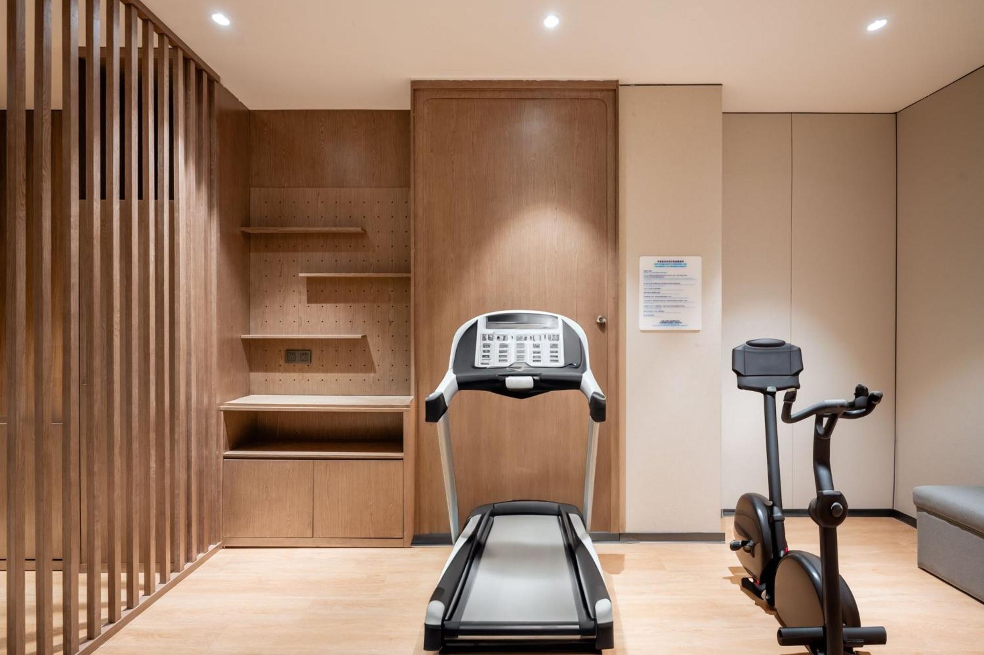 Holiday Inn Express Shanghai Pujiang Lianhang Road By Ihg מראה חיצוני תמונה