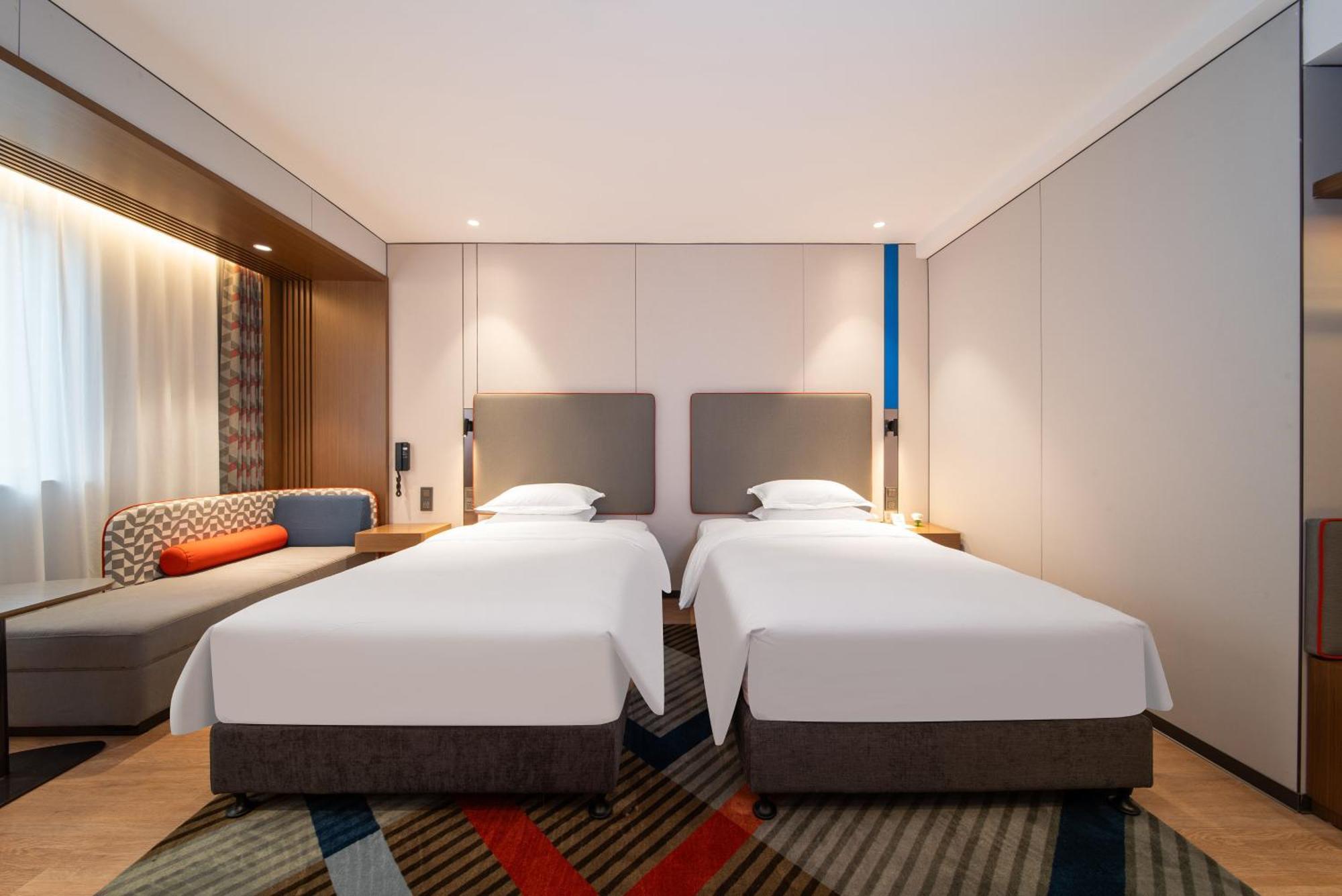 Holiday Inn Express Shanghai Pujiang Lianhang Road By Ihg מראה חיצוני תמונה